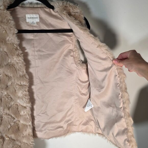 Club Monaco Women's Faux Fur Open Front Vest Beige Size Small - Picture 7 of 8
